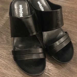 Adorable NEW Black comfy Wedges❗️